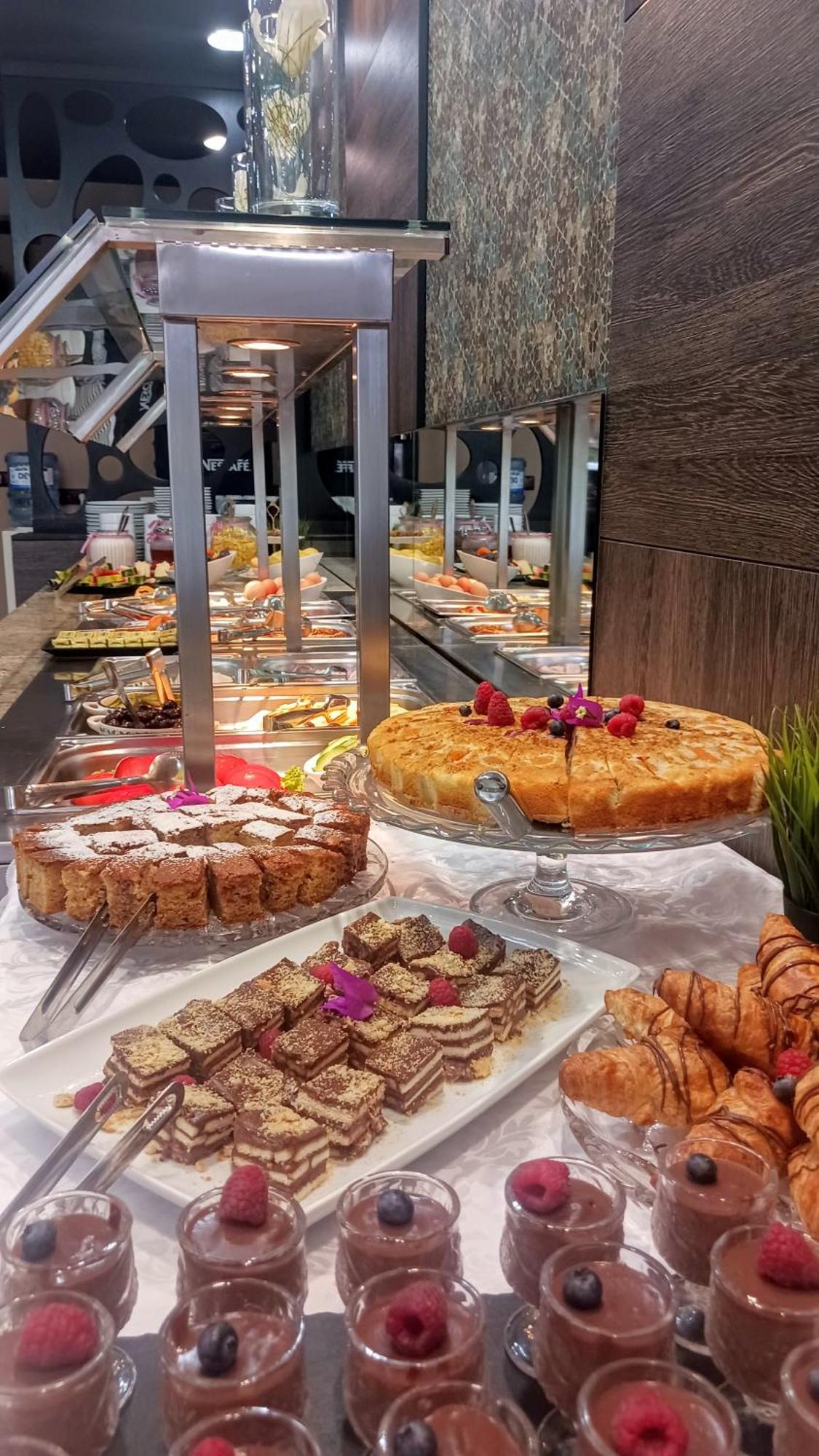 Central Plaza Поморие Экстерьер фото